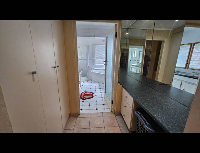 5 BEDROOM HOUSE FOR SALE IN FAIRVIEW